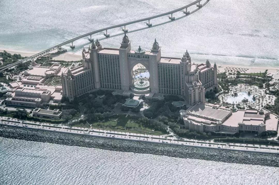 迪拜有钱女人的生活,迪拜土豪为什么有钱