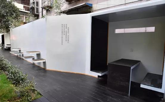 那些住在楼房的人们一定很幸福,住小区的人应该很幸福吧