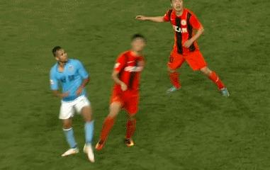 经典足球gif,足球热血励志图片