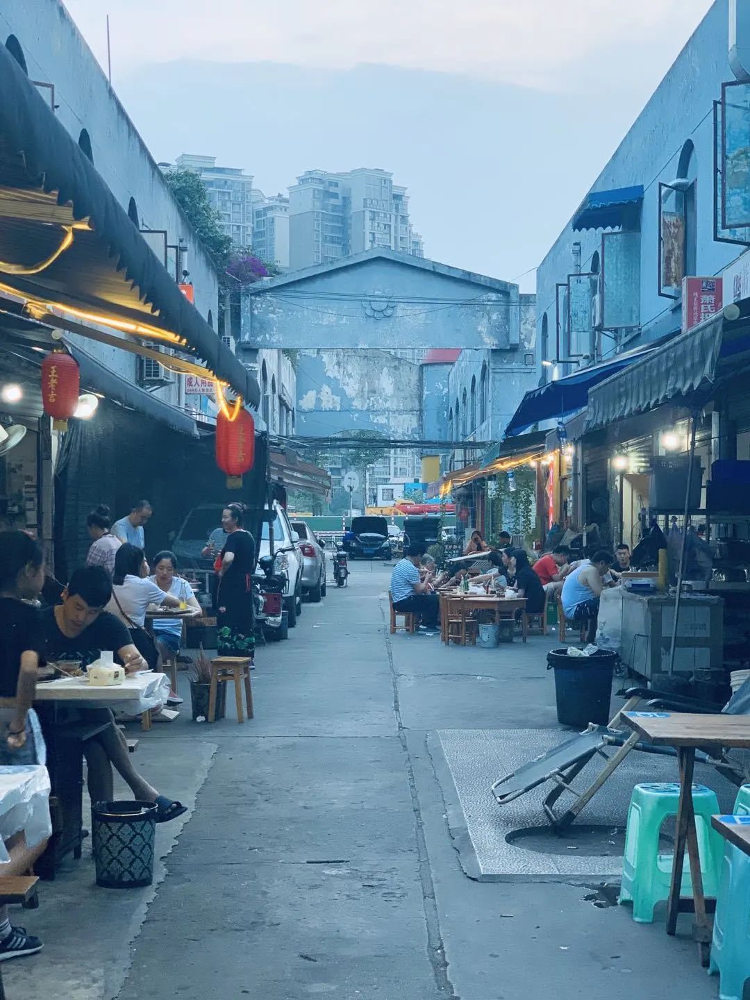 一口魂穿的手提串串，1992年的成都青年路