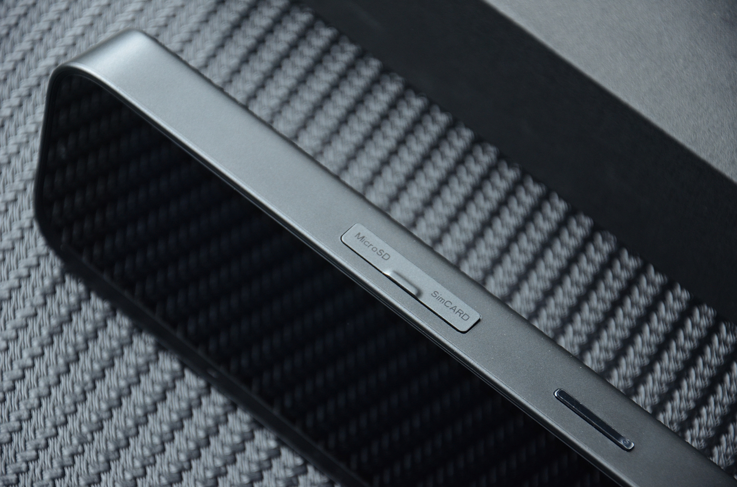 小米70迈“智能行车助手”评测，内置小爱同学，ADAS驾驶辅助