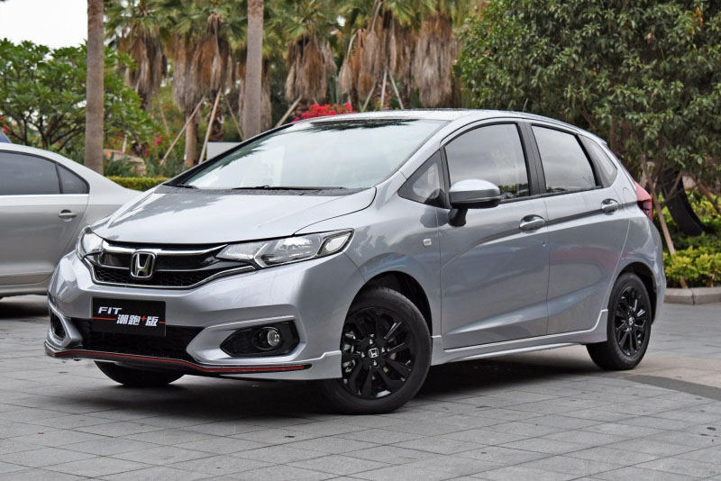 8万块的平民超跑买飞度不如选它,纯市区代步飞度到底值不值得买