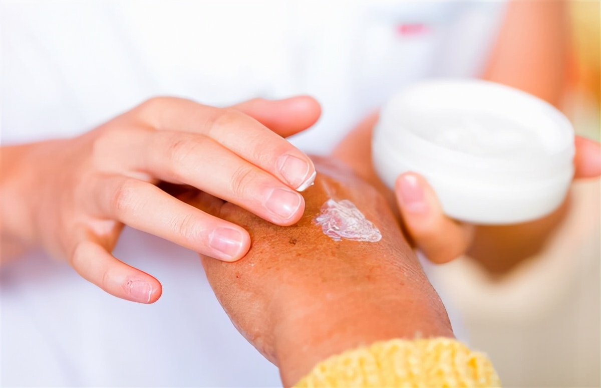 太干或太湿都容易长湿疹！花几万块却治不好，可能是没用对药