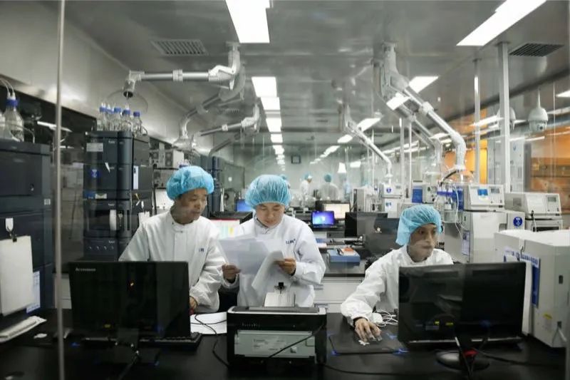 飞鹤奶粉中国奶粉标杆,飞鹤最新研发奶粉