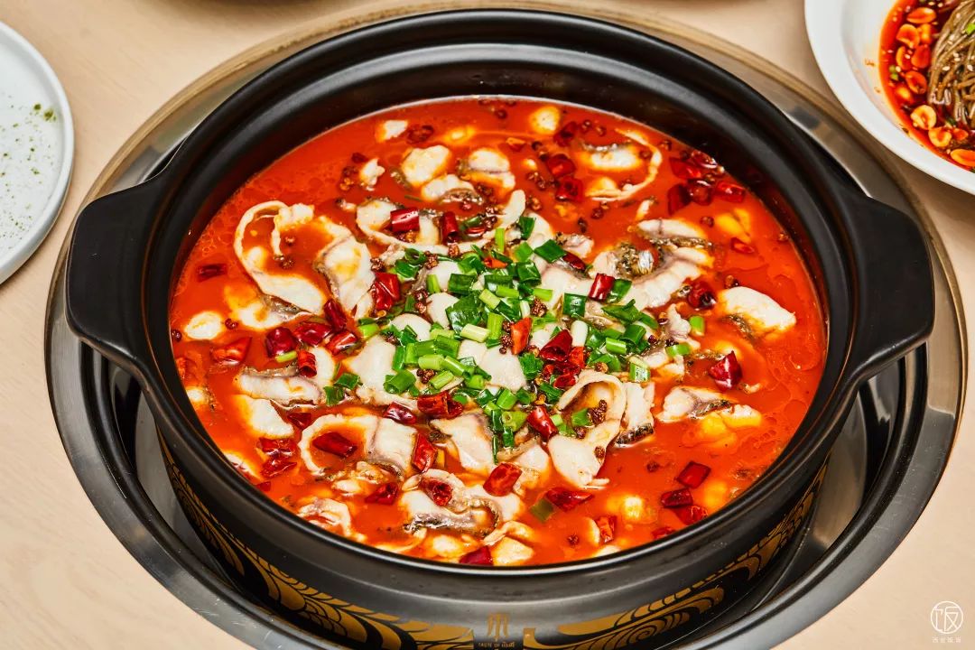 XXXL汉堡、重口吐司...随便吃，城北的宝藏Mall我来了