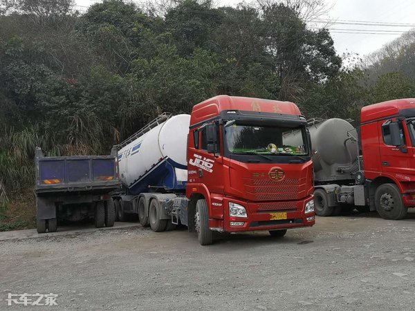 水泥罐车的开挂生活,水泥罐车驾驶员的心酸