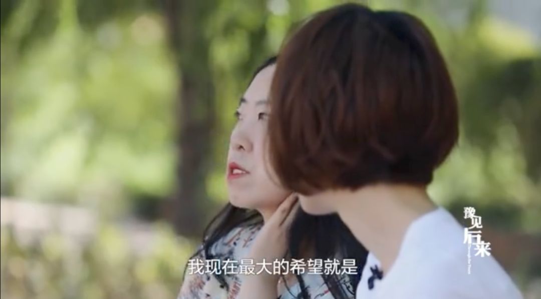 父亲跳海自杀后,那个狂追刘德华的姑娘,用12年忏悔