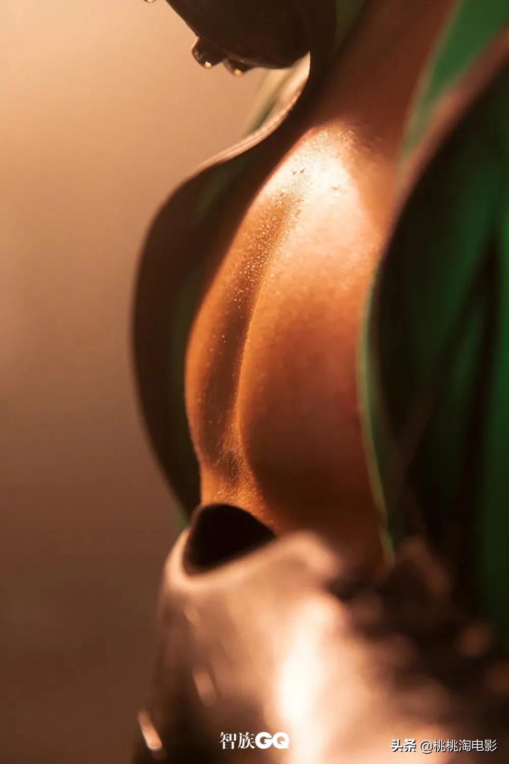 李嗣镕帅气足球视频,李嗣镕踢球视频照片