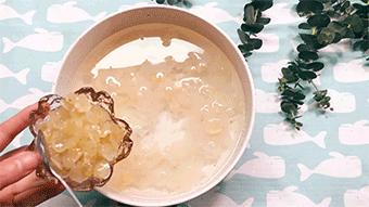 银耳桃胶羹怎么煮才好喝,吃一次就念念不忘的桃胶银耳羹