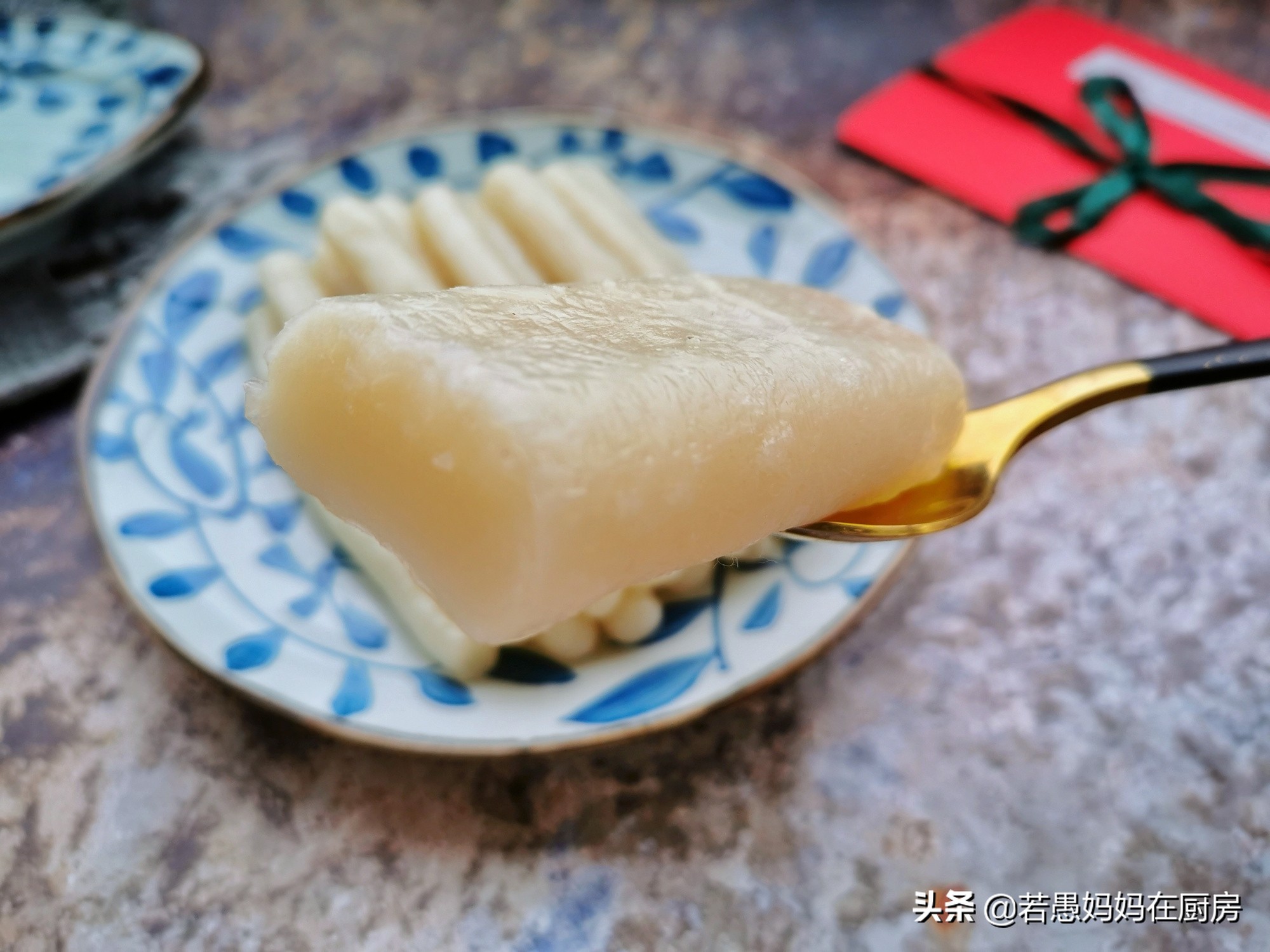 年糕怎么做鲜甜软糯不加枣,年糕太干了怎么做脆皮年糕