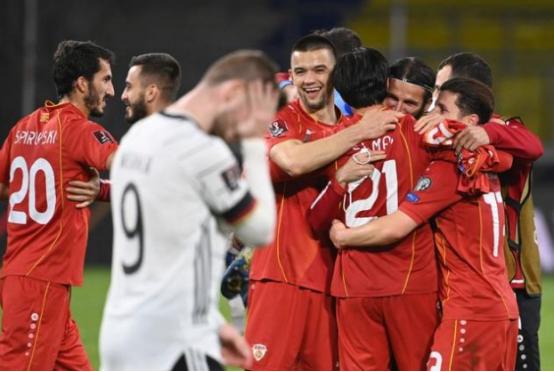 德国队开愚人节大玩笑！潘德夫梦回2010，还意外送上巨星名单