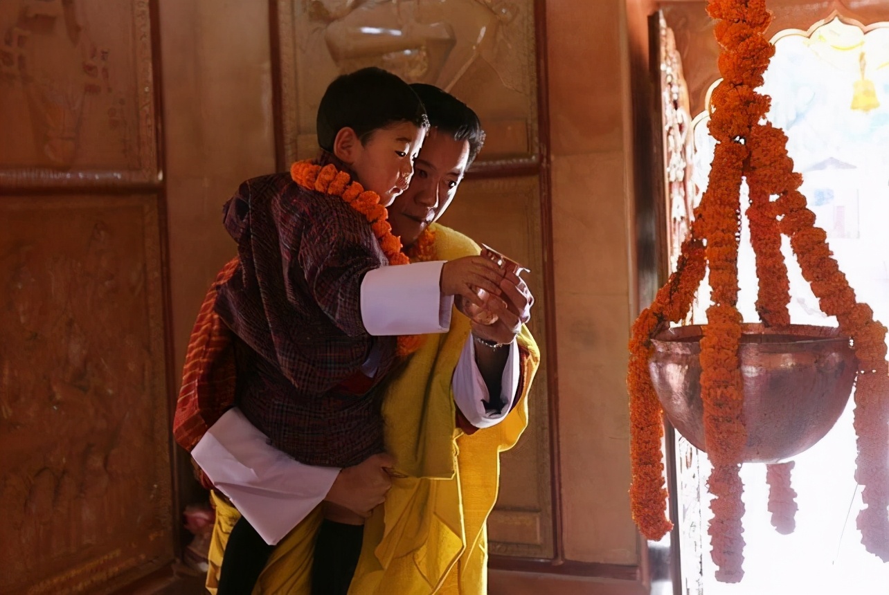 不丹公主嫁平民驸马,不丹王妃美貌