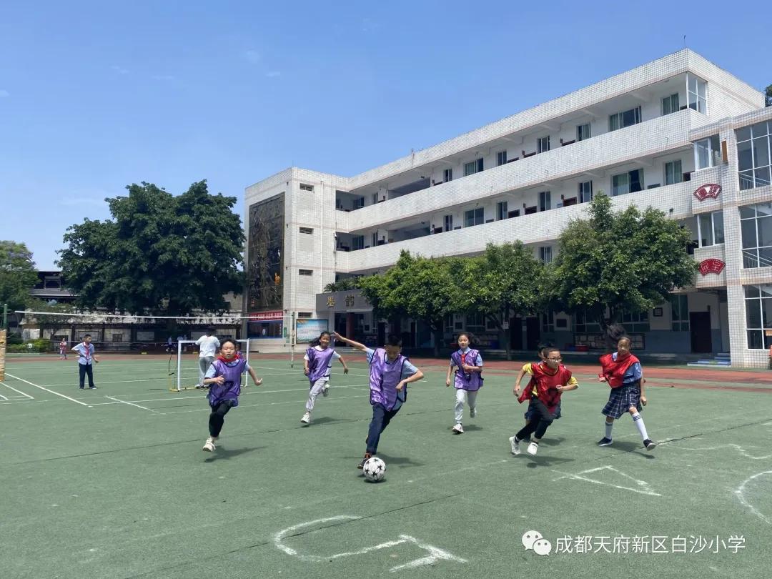 足球转动梦想,足球联赛暨校园足球