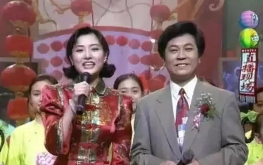 倪萍任鲁豫李思思撒贝宁马凡舒,倪萍李思思撒贝宁任鲁豫谈春晚