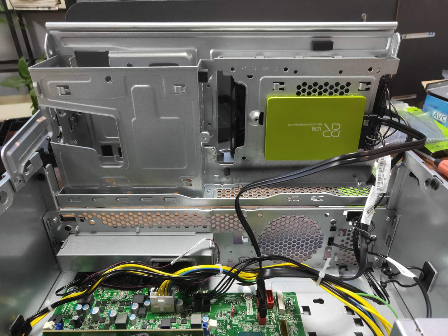 联想扬天t4900v加装固态硬盘,联想扬天m4000e-00加装固态硬盘