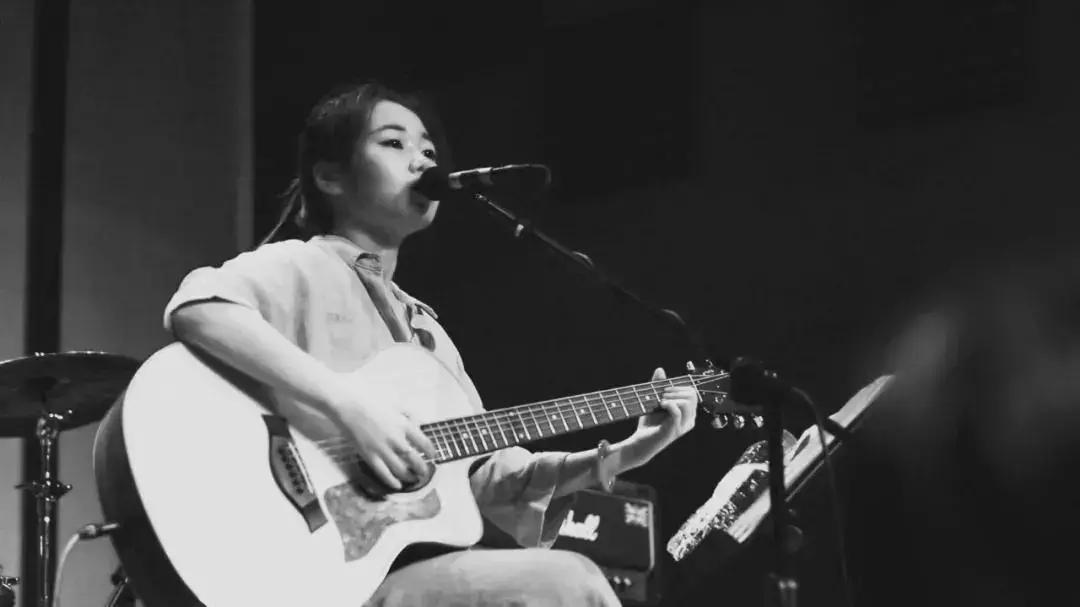 花粥抄袭的原因,花粥抄袭事件应该如何看待呢