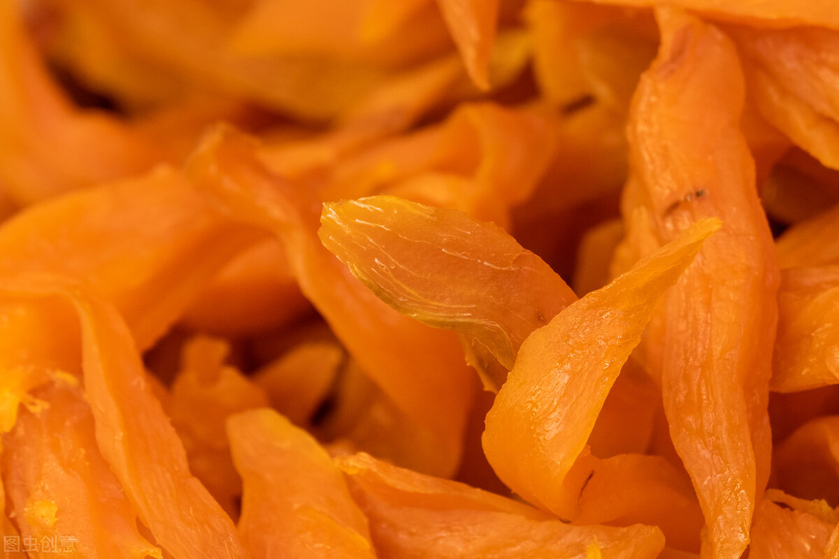 自制带皮软糯红薯干视频,自做又甜又糯的红薯干