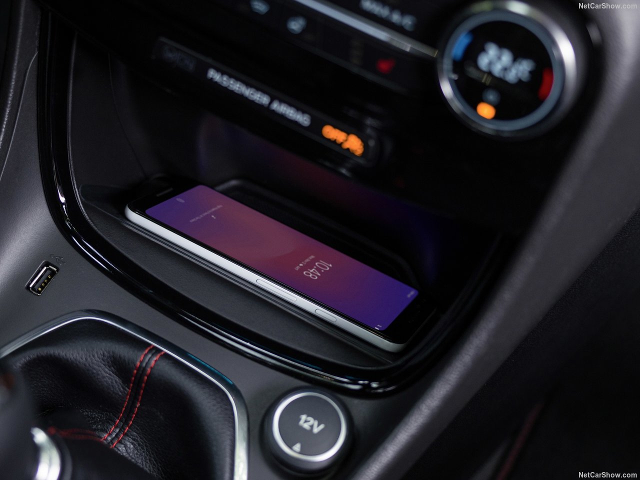 真的不是运动鞋!福特小型跨界SUVPuma官图发布