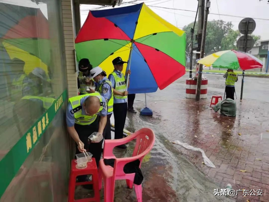 夜以继日奋战在抗疫一线,抗疫一线24小时坚守