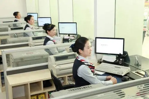 考入银行需要学什么,孩子考入银行如何发展