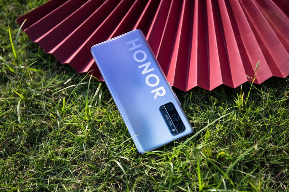 iphone史上最强续航电池,iphone最强续航为啥是plus