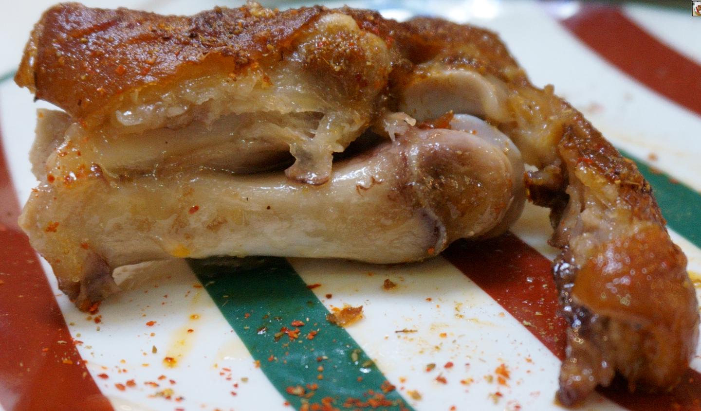 吹着空调吃烤肉空调有味道,吹着空调吃着烤肉