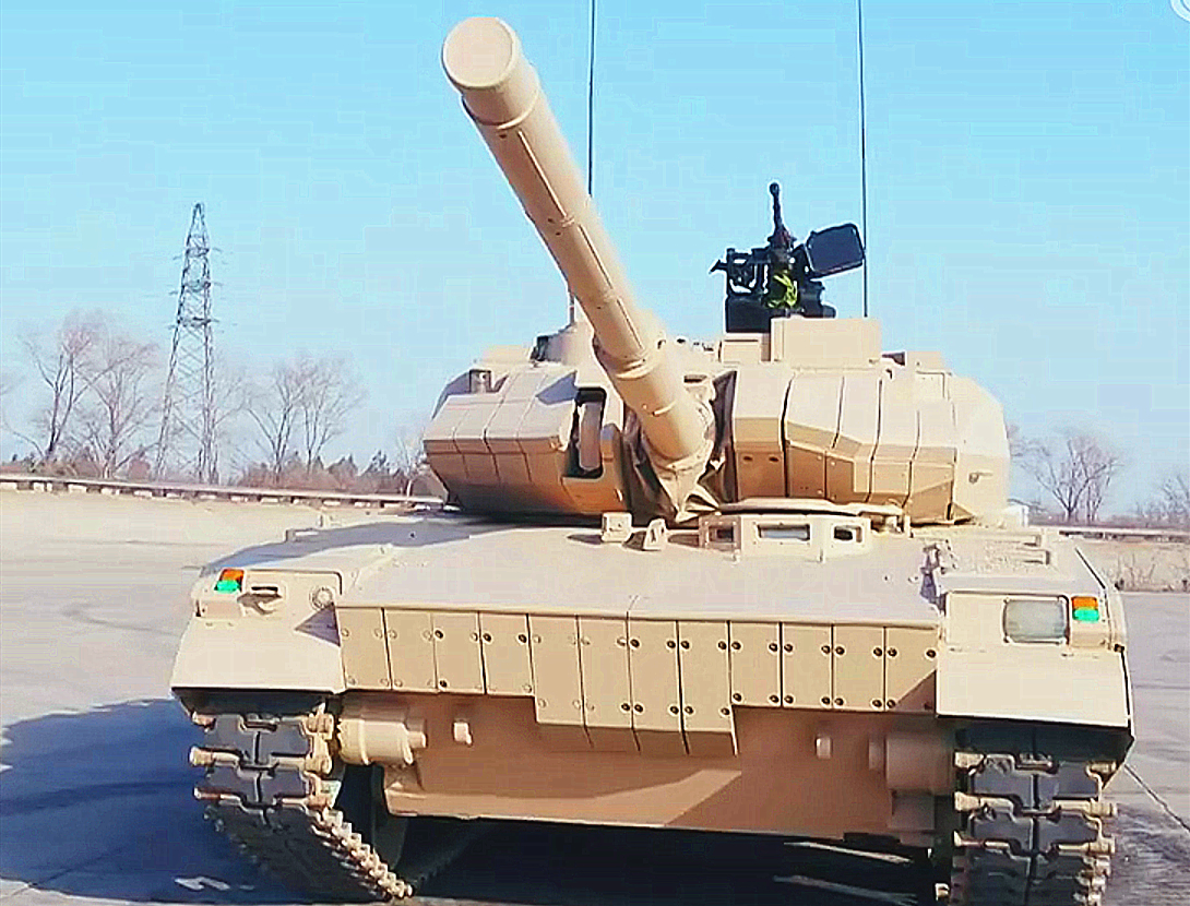 中国15式坦克最新改型,我国最新15式坦克