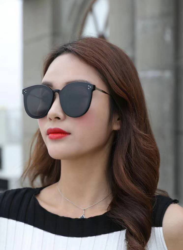 眼镜戴着往下滑怎么解决,眼镜光往下滑怎么办