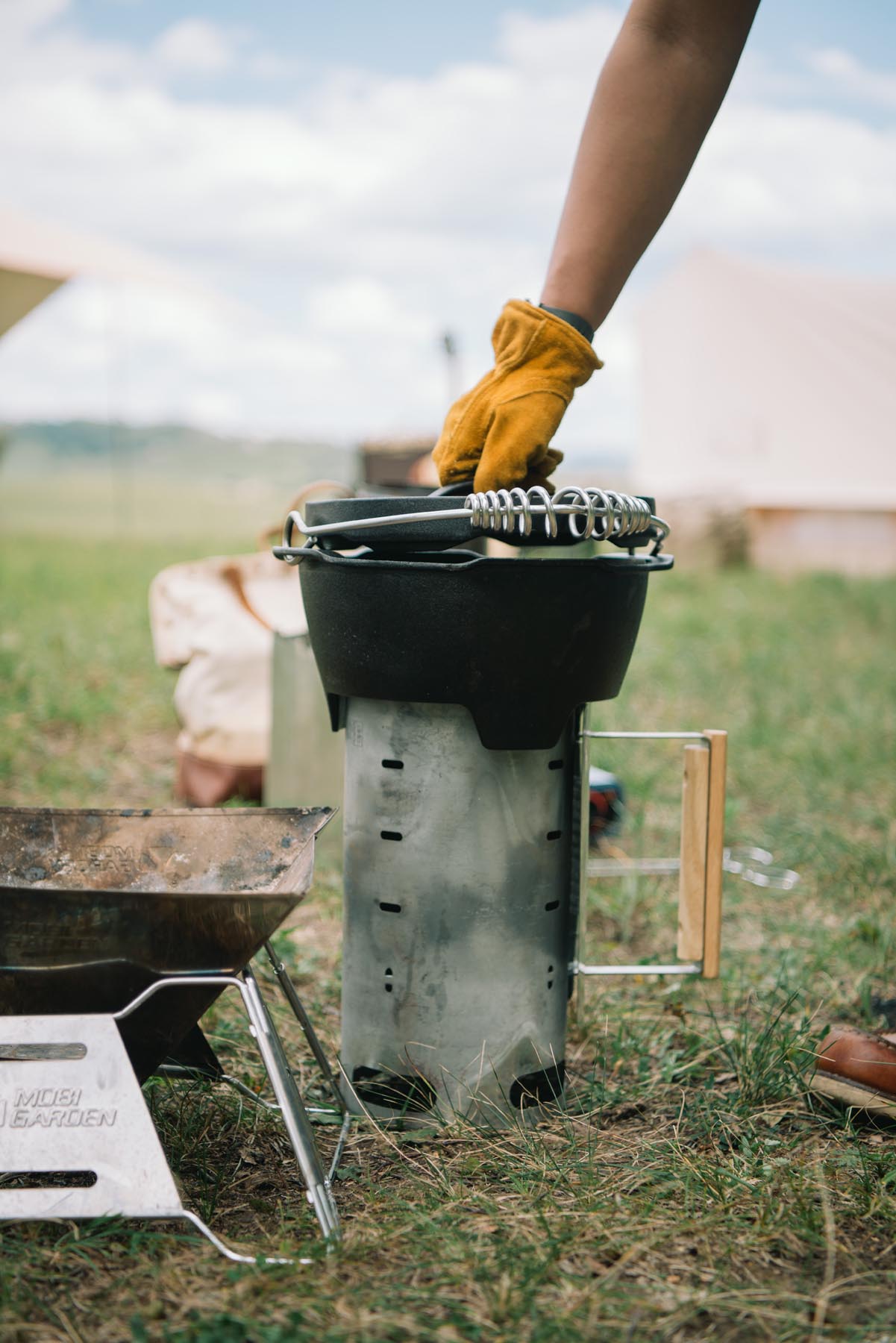 拥有这21件高颜值户外装备，让我们的草原野餐会像家里般优雅