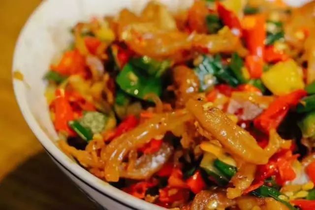 湖南长沙湘菜馆哪家比较好,长沙7号湘菜馆有名的菜坛子肉