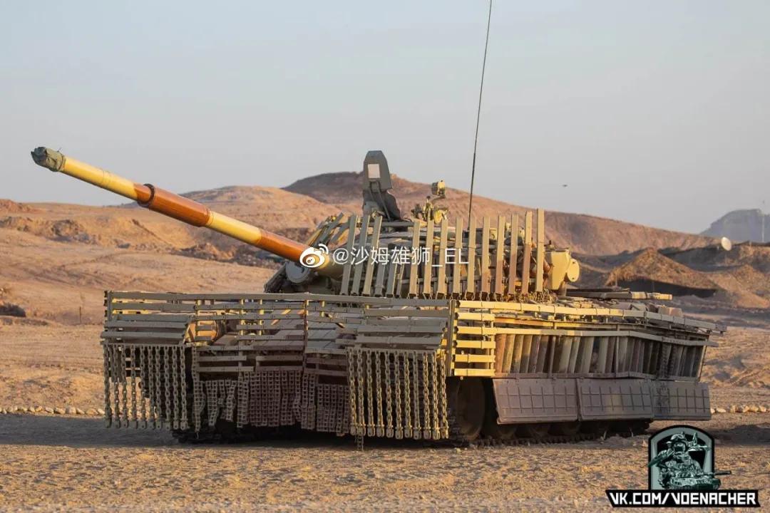 美国b-2轰炸机驾驶舱里面有什么,美国b-2轰炸机隐身视频