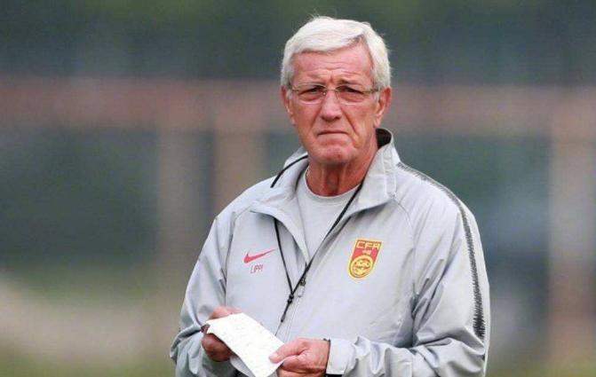 里爷爷,老爷爷看国足