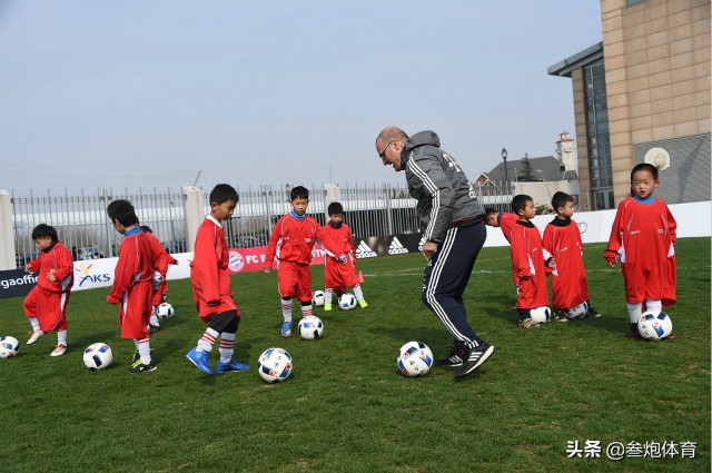 闃胯淳鍏嬫柉u12棰犵悆,瓒崇悆闈掕涔嬮樋璐惧厠鏂痷13