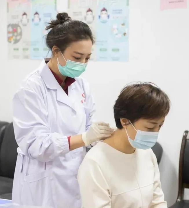 市中医院开展大型义诊活动,市中医院的义诊活动