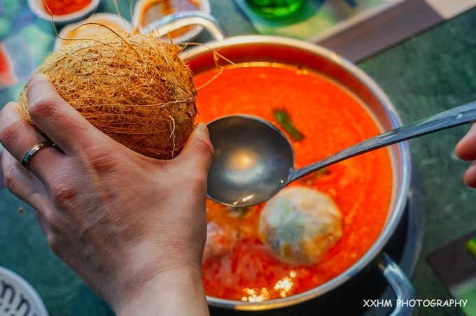 成都本地人去的最好吃的美食,中国姑娘吃成都美食