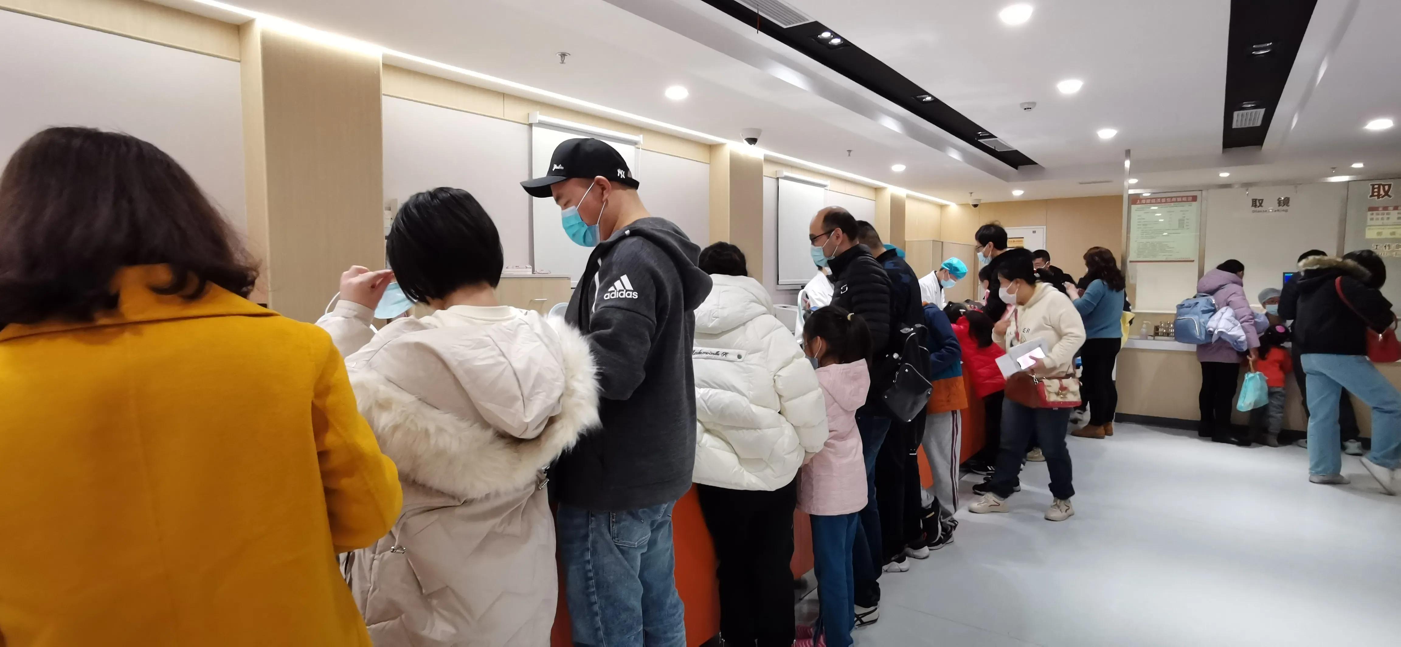 上海眼科配眼镜哪个好,上海五官科医院配近视眼镜多少钱