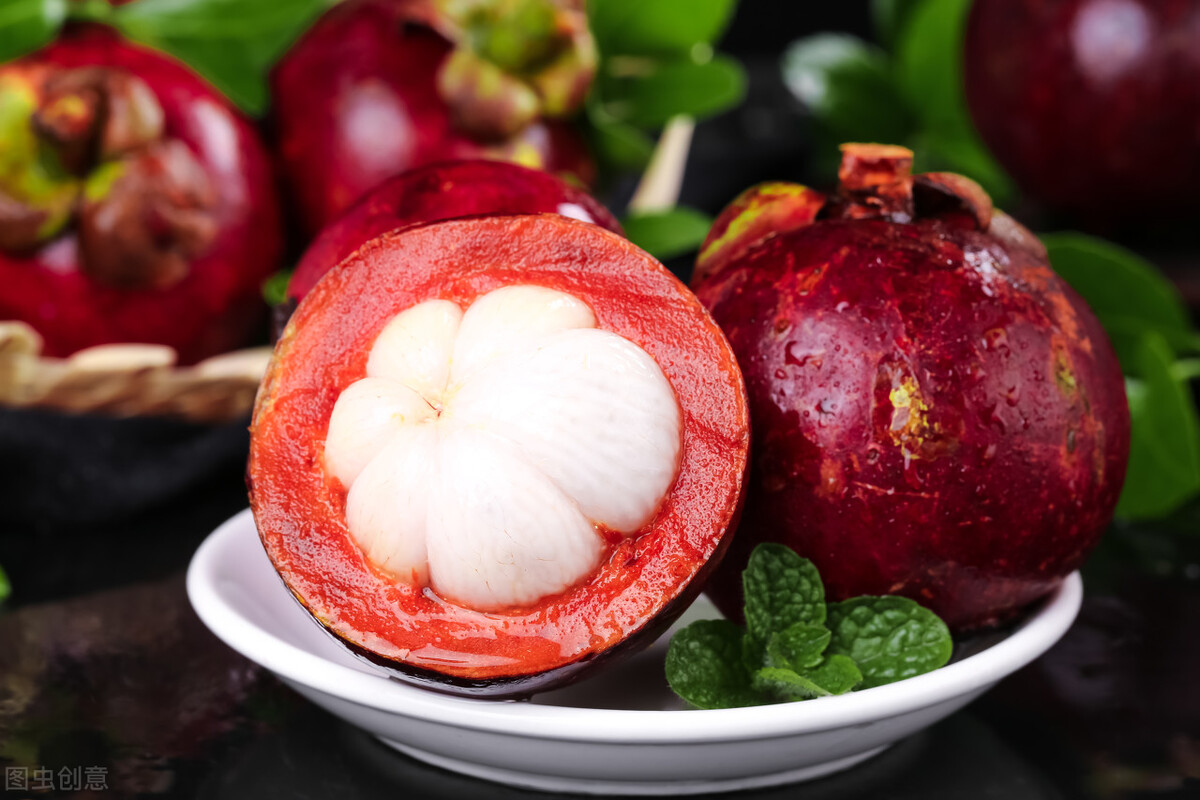 挑选山竹小技巧新鲜又饱满,山竹要怎么看出它皮薄肉多壳小