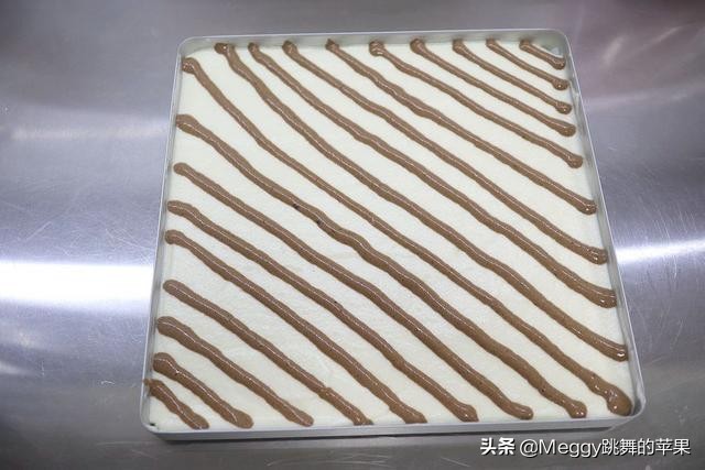 5个鸡蛋的蛋糕烤几分钟,一个鸡蛋烤箱烤蛋糕