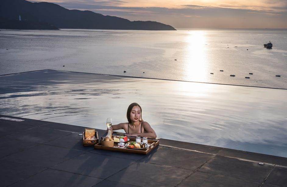 越南岘港海边三个字的酒店,越南旅游旅宿单人间