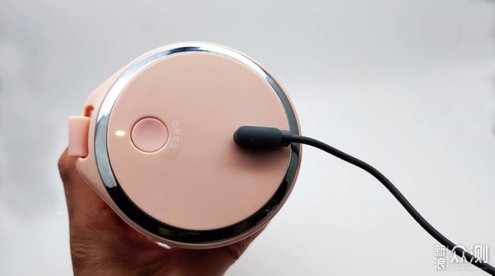 有了它就能喝到纯天然果汁了,有了它随时可以鲜榨果汁