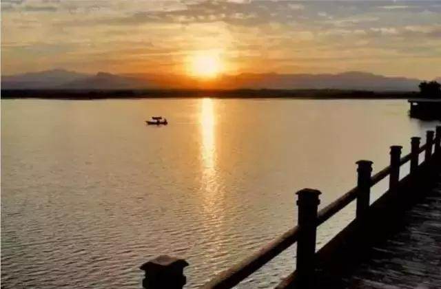 别去丽江了！北京出发只有3站，不到60块，就有一座三千年古城！