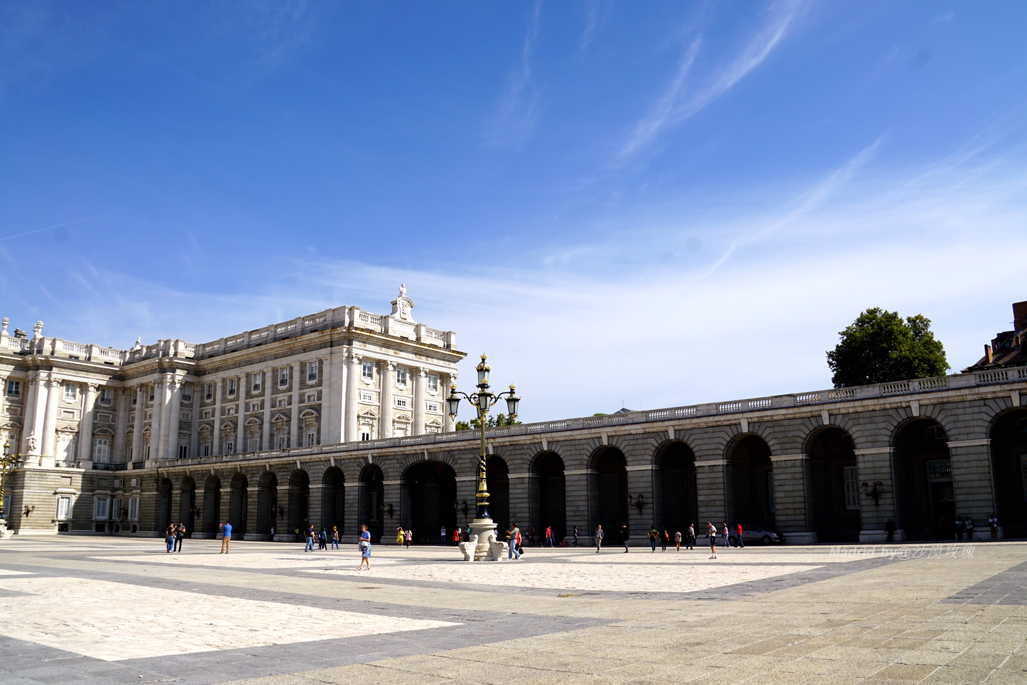 仿造凡尔赛宫的欧洲第三大王宫，两代国王的华丽梦想