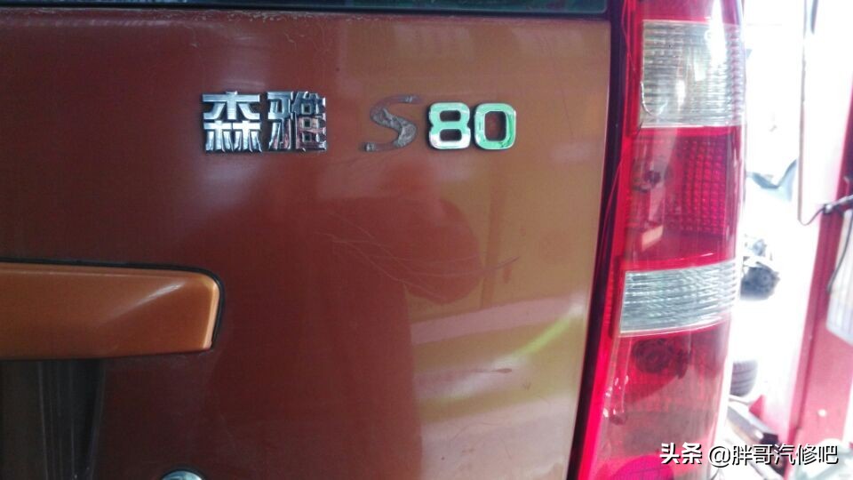 汽车挂档变速箱位置异响，胖哥抬变速箱发现原来是导向轴承问题