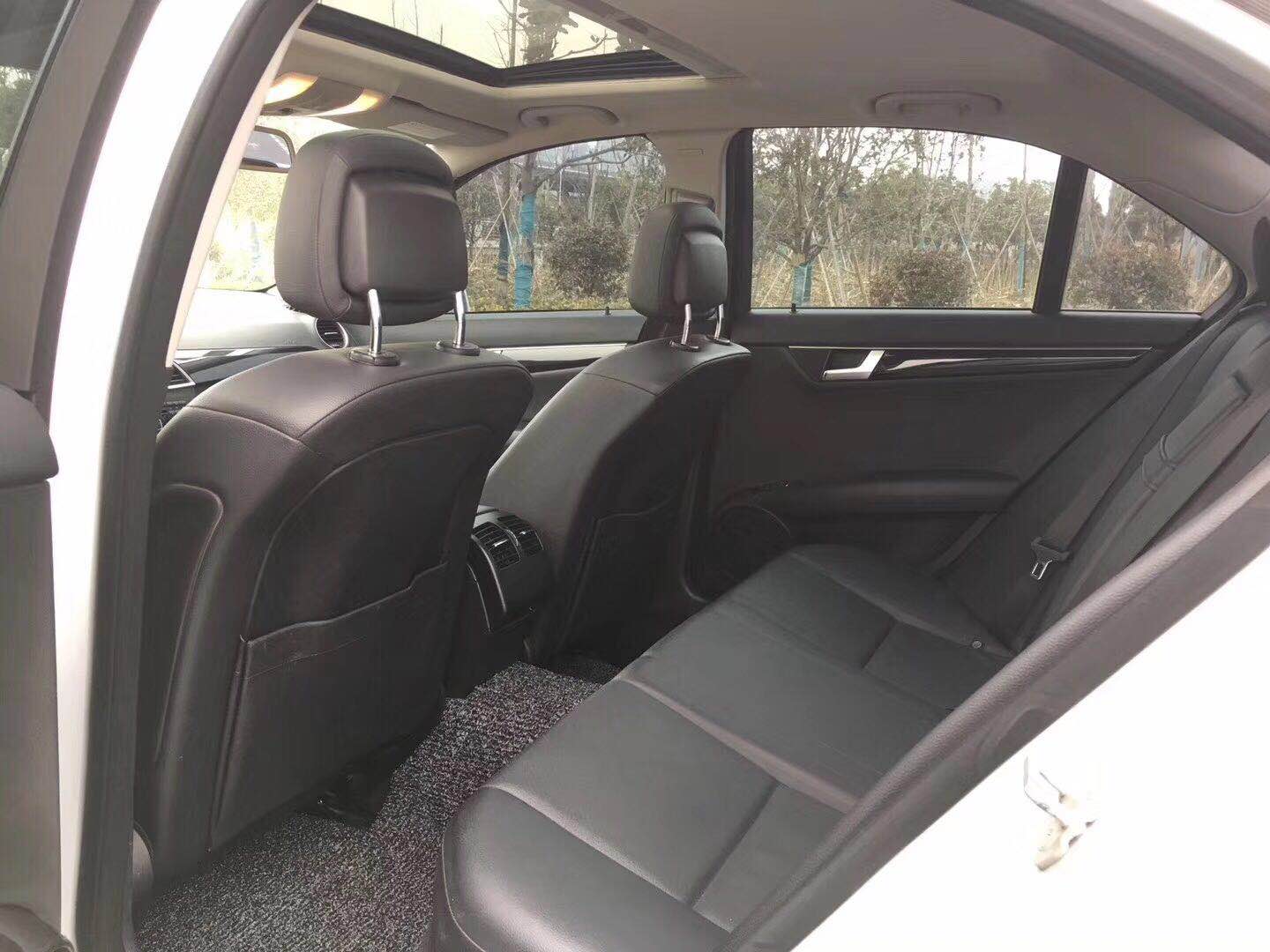 c级奔驰二手车最便宜的2万块钱,奔驰c级260二手车多少钱