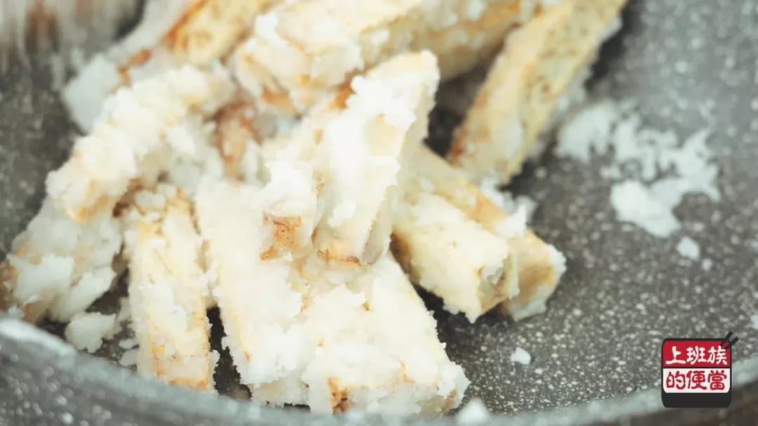 麦饭石煎蛋不粘锅好吗,麦饭石不粘锅不下油煎蛋正确吗