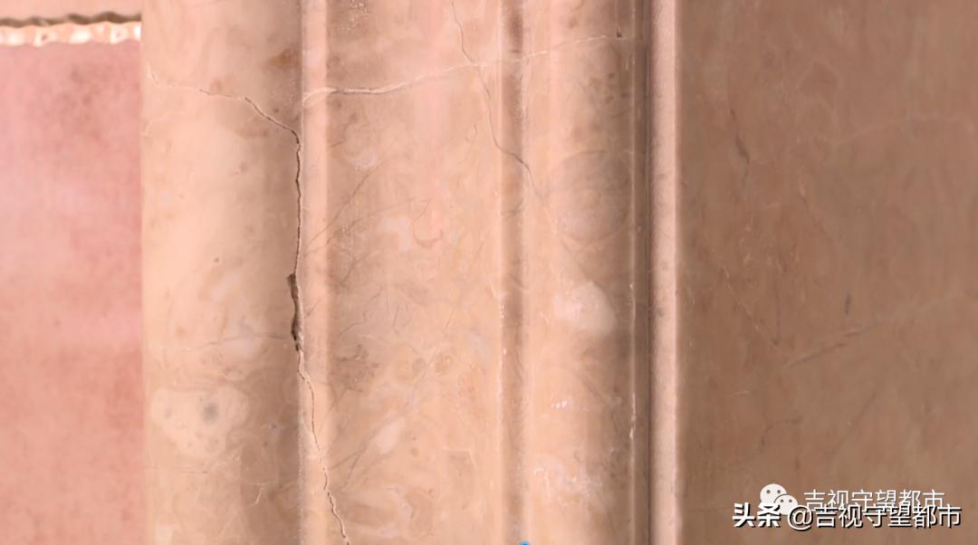 大理石不到一个月开裂怎么回事,大理石开裂是正常现象吗
