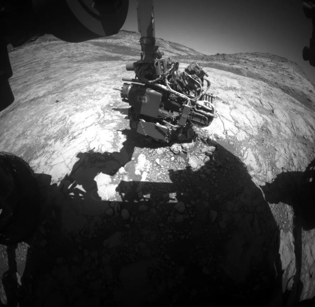 火星好奇号发现了吗,好奇号首次在火星表面缓慢移动