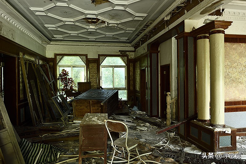 探秘重庆被人遗忘的废墟,被植物吞噬的小区