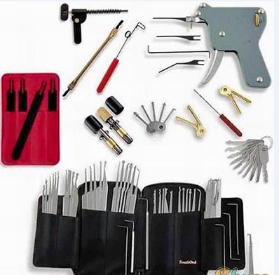 开锁师傅说哪种钥匙的锁安全性高,不同的钥匙开锁原理