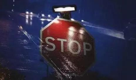 晋江系鞋企大混战,传奇从鼎盛到没落